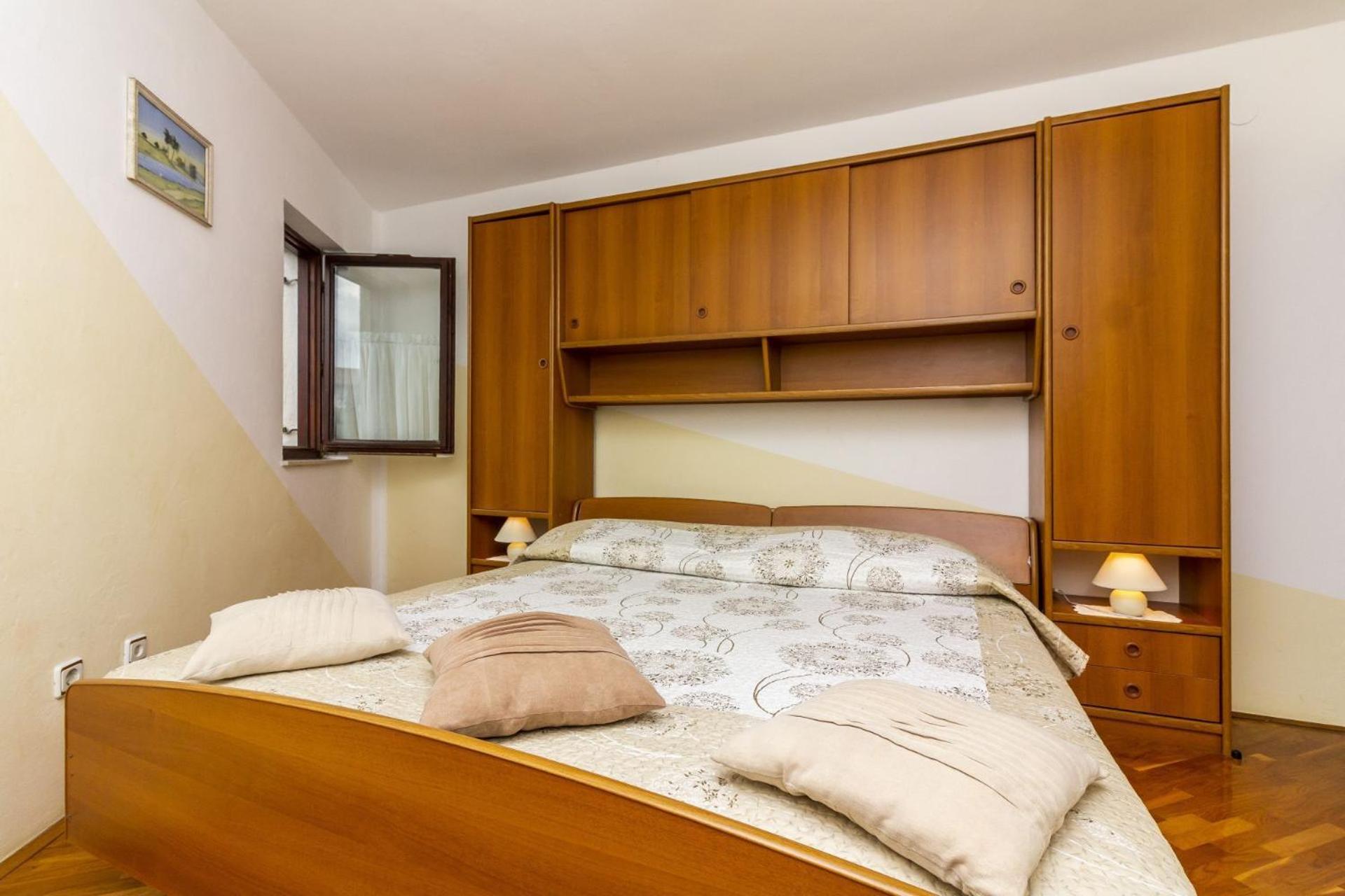 Apartments Mir 法扎纳 外观 照片